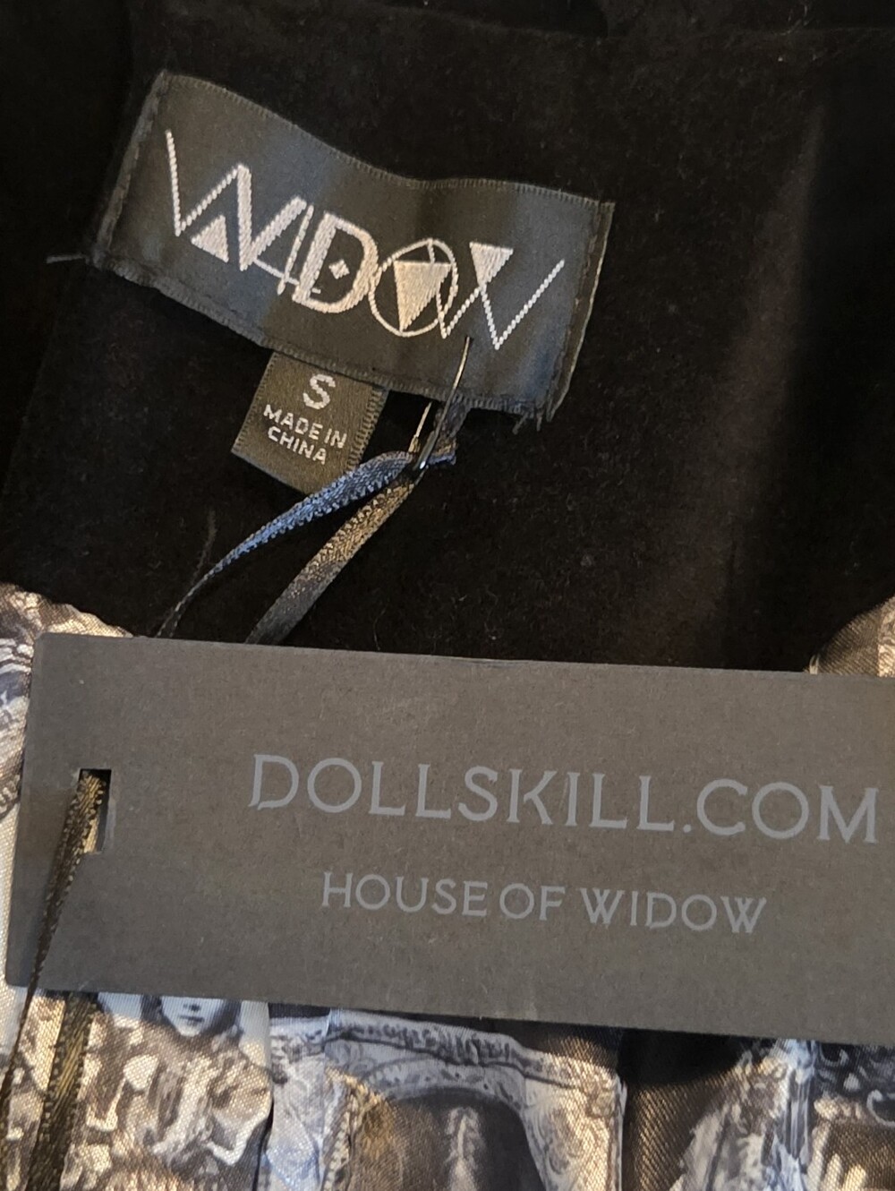 NWT Dolls Kill Widow - Dark Bloodlust Velvet Structured Blazer Jacket, Black, S - Picture 10 of 16